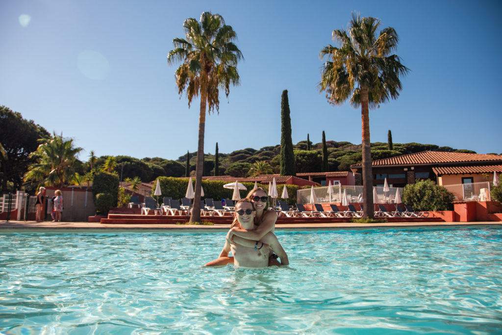 Saint-Tropez sans se ruiner ? Un séjour au Sentier des Pins à Ramatuelle : plage de Pampelonne, Côte d'Azur en beauté et bons plans pour prolonger l’été.