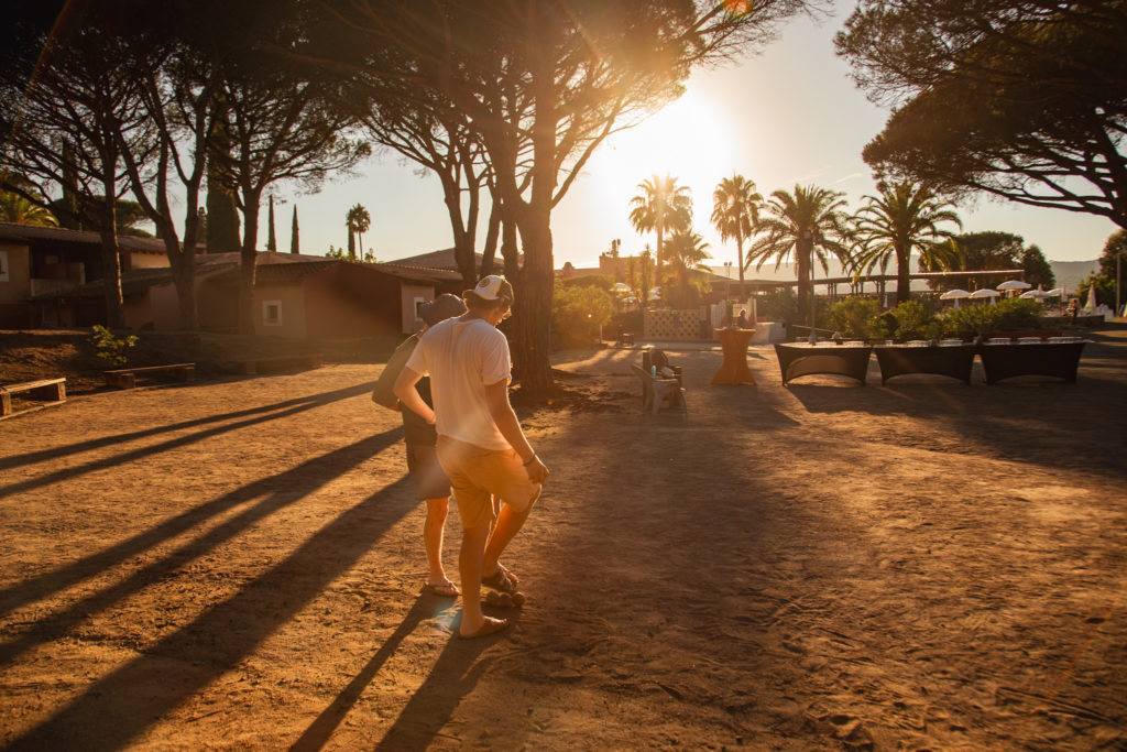 Saint-Tropez sans se ruiner ? Un séjour au Sentier des Pins à Ramatuelle : plage de Pampelonne, Côte d'Azur en beauté et bons plans pour prolonger l’été.
