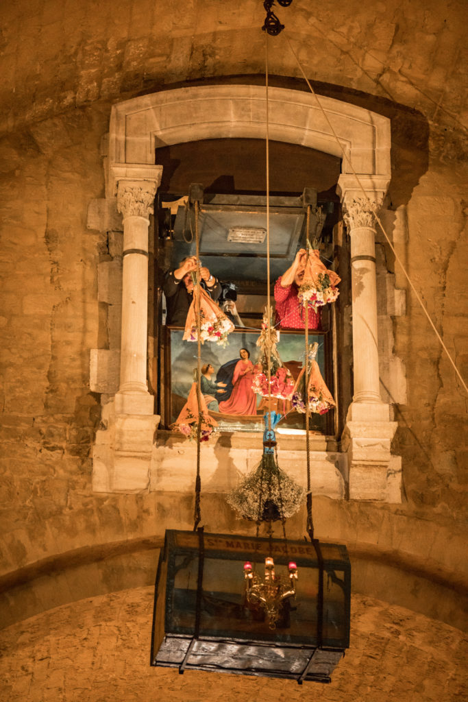 Pèlerinages des Gitans et des provençaux aux Saintes Maries de la Mer