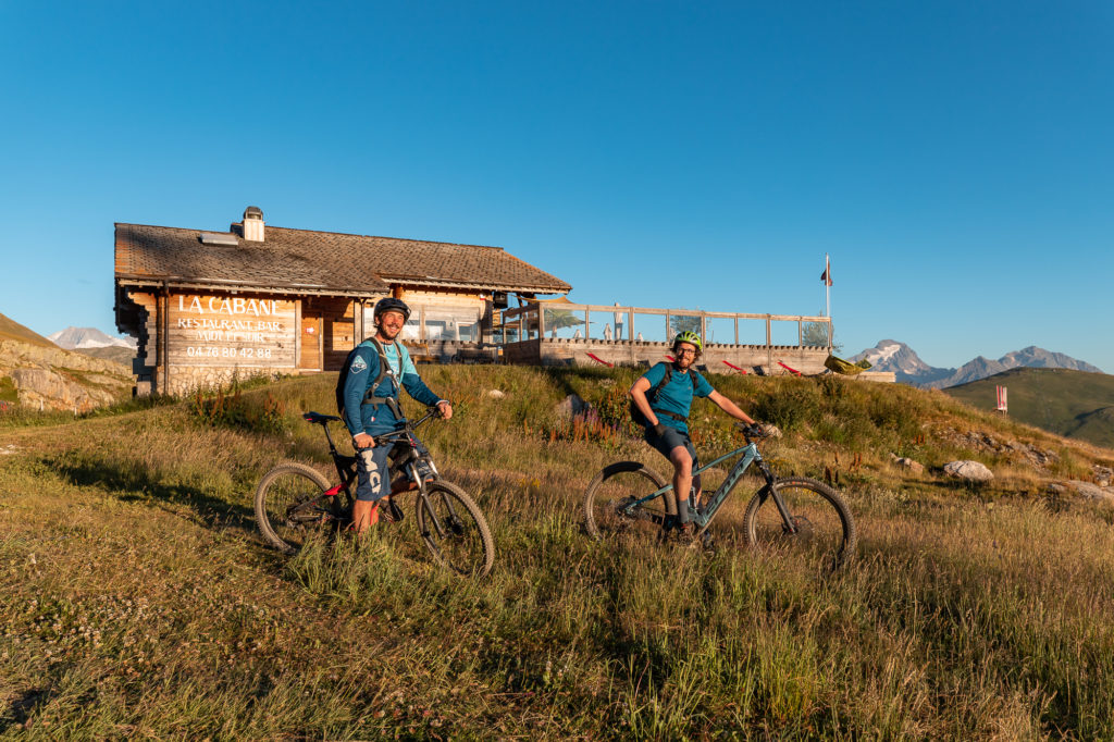 Que faire à l'Alpe d'Huez en été ? Blog sur l'Alpe d'Huez côté rando et sport outdoor.