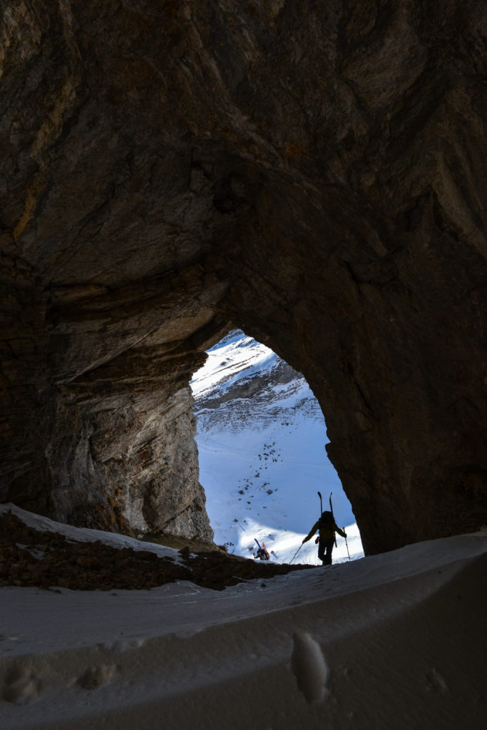 Explorer les chourums du Dévoluy : via souterrata, ski de rando, spéléologie...