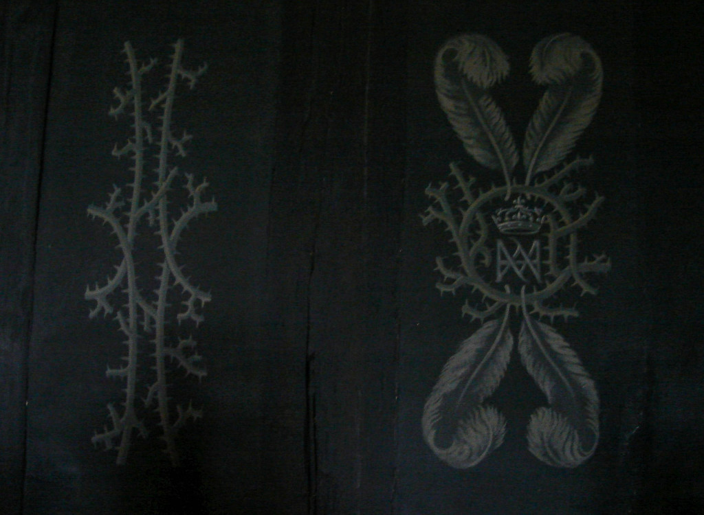 Détail doloriste de la chambre de Louise de Lorraine.