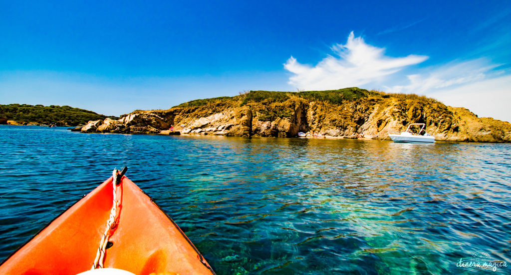 Venez découvrir la presqu'île de Giens : ses plages de rêve et ses calanques secrètes, ses marais salants, ses panoramas inoubliables, ses sports nautiques... le meilleur de la Côte d'Azur !