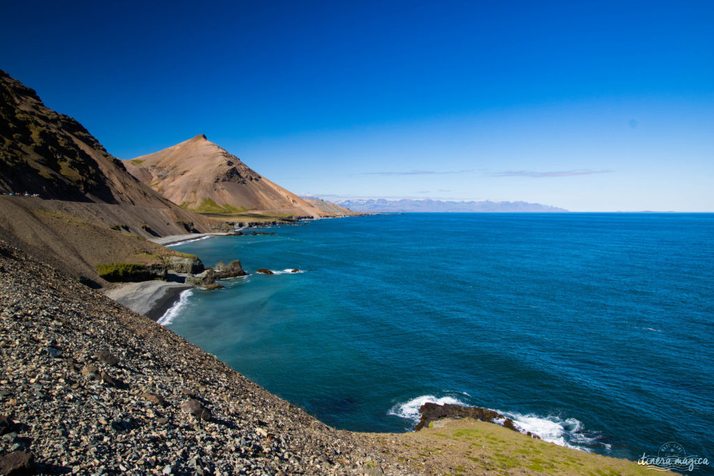 L’Islande est le pays des vikings. Partez sur les traces du peuple légendaire du nord, entre histoire et légende. Découvrez les lieux mythiques, l’exotique Viking Café, la forteresse Borgavirki, la péninsule de Snaefellsnes, et bien d’autres endroits magiques qui évoqueront l’héritage des vikings en Islande.