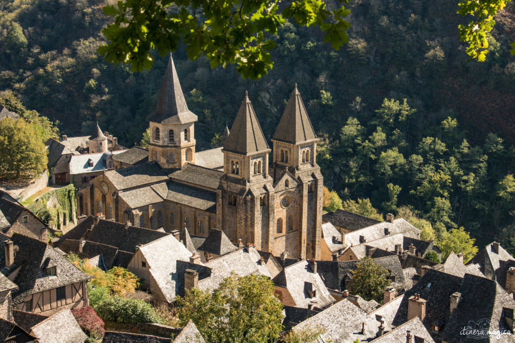 Que voir dans le Nord Aveyron ? Les plus beaux villages d'Aveyron, Conques, le canyon de Bozouls, Salles la Source, Espalion... Voyage en Aveyron.