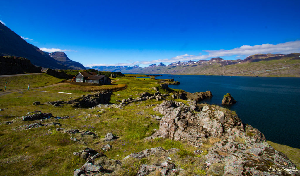 L’Islande est le pays des vikings. Partez sur les traces du peuple légendaire du nord, entre histoire et légende. Découvrez les lieux mythiques, l’exotique Viking Café, la forteresse Borgavirki, la péninsule de Snaefellsnes, et bien d’autres endroits magiques qui évoqueront l’héritage des vikings en Islande.