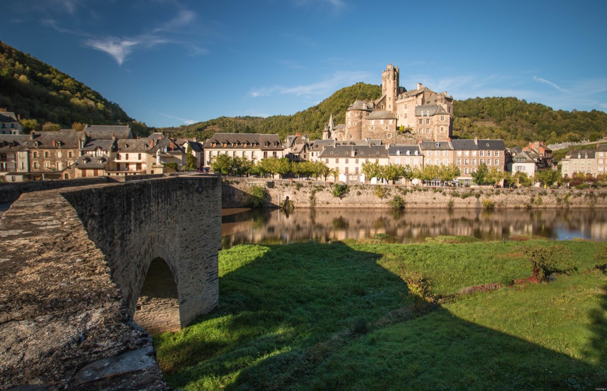 Que voir dans le Nord Aveyron ? Les plus beaux villages d'Aveyron, Conques, le canyon de Bozouls, Salles la Source, Espalion, Estaing... Voyage en Aveyron.