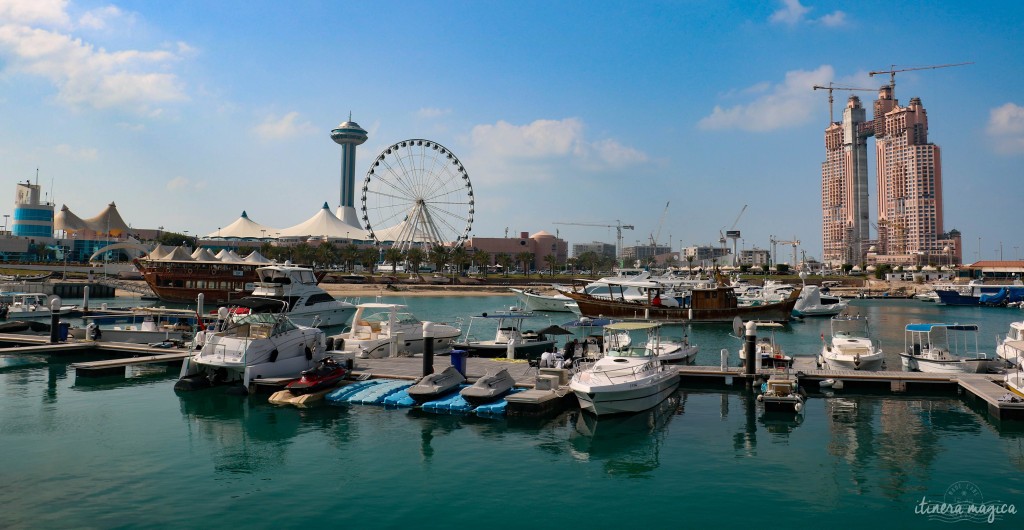 Marina Mall, avec son restaurant tournant.