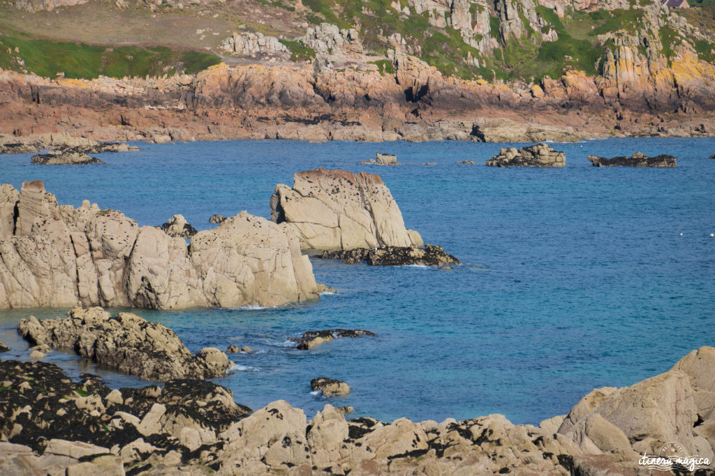 Tout recommencer à Jersey ? Virée insulaire sur les traces de Victor Hugo, dans la ravissante île anglo-normande fleurie.