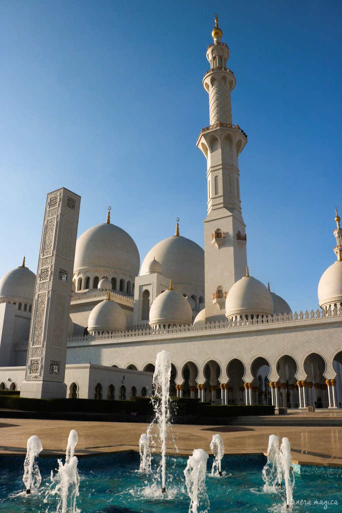 Dômes et minarets de la mosquée blanche.