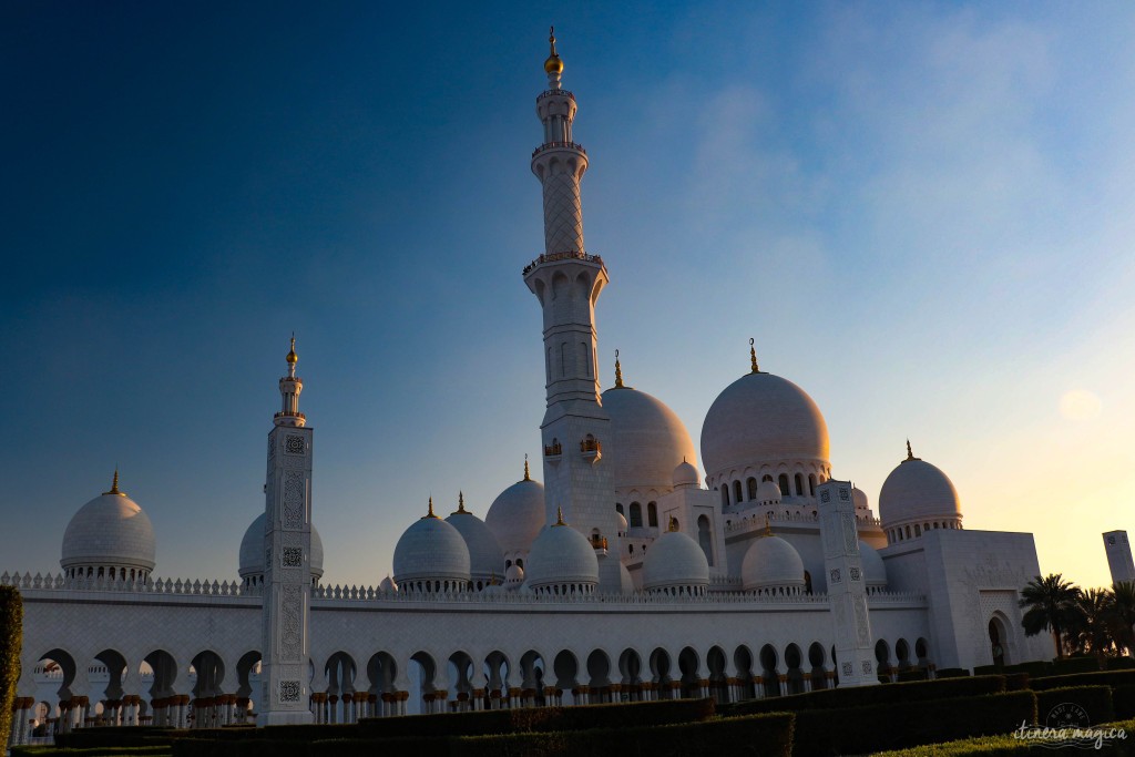 Jardins de la mosquée, le soir. 