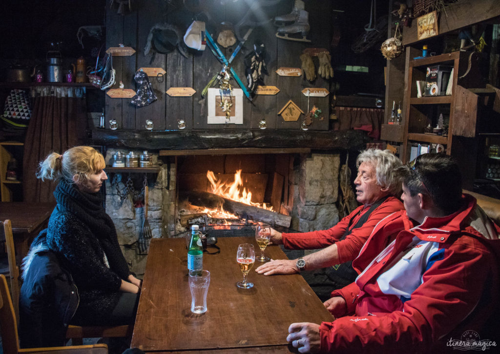 Sauvons les petites stations de ski : plaidoyer en faveur des canons enneigeurs, des hélicoptères, de toutes les initiatives sauvant les stations de moyenne montagne françaises.