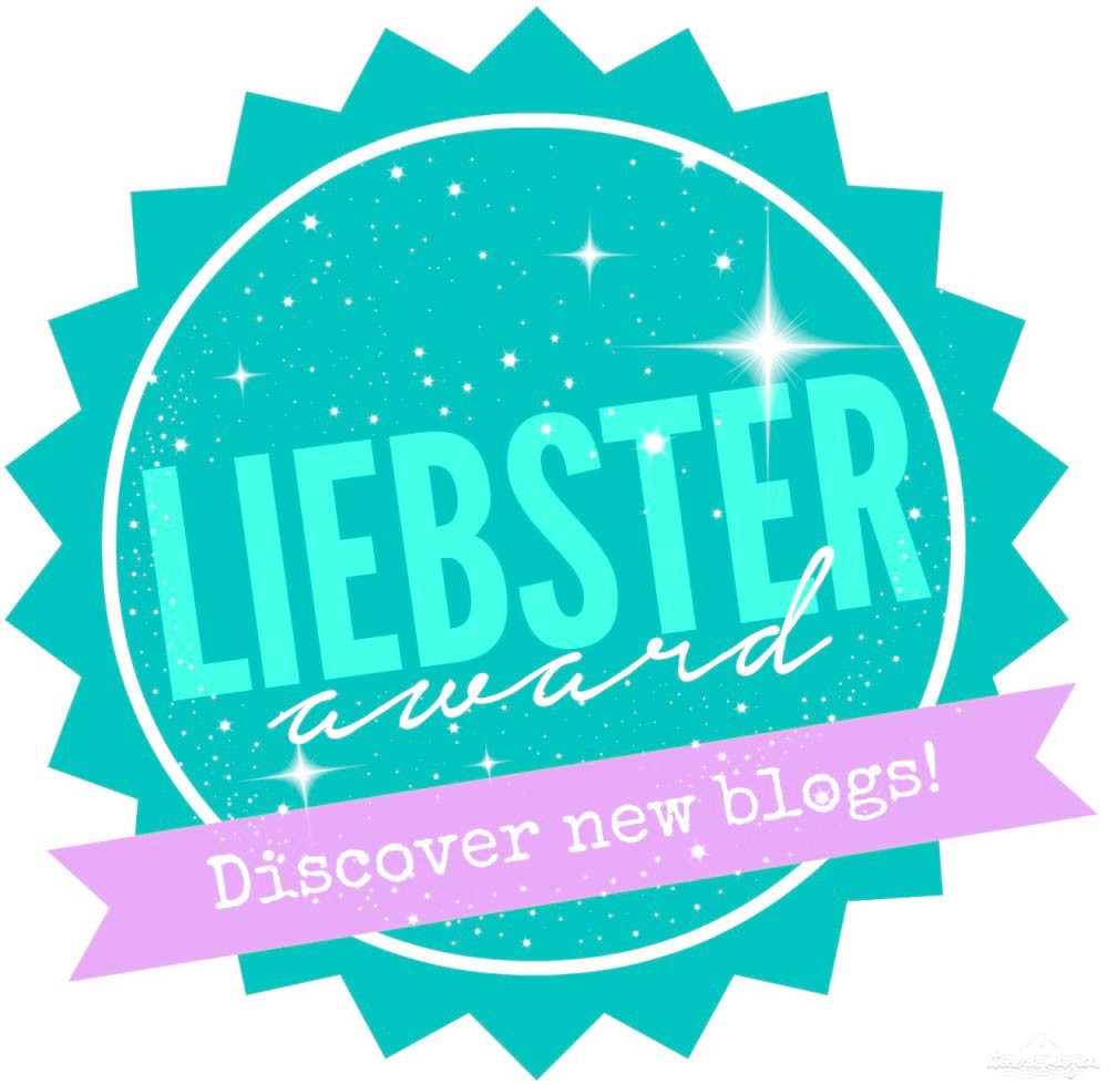 Qui est la blogueuse qui tient Itinera Magica et raconte ses voyages ? Apprenez à mieux me connaître grâce au Liebster Award, et découvrez des blogs voyage.