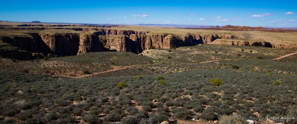 Horseshoe Bend, le plus beau méandre du Colorado, et les rives du Lac Powell regorgent de merveilles géologiques. Le road trip continue à Page, Arizona. Itinera Magica