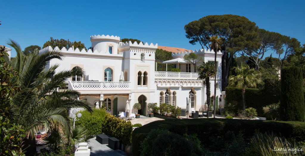 Un hôtel romantique sur la Côte d'Azur : découvrez la superbe Villa Mauresque à Saint Raphaël.