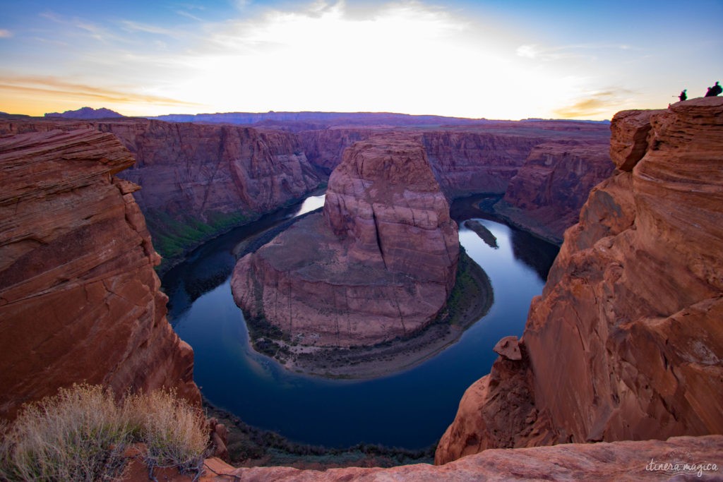 Comment aller à Horseshoe Bend ? le plus beau méandre du Colorado, et les rives du Lac Powell regorgent de merveilles géologiques. Le road trip continue à Page, Arizona. Itinera Magica