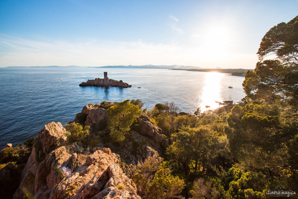 Les plus beaux points de vue de l'Estérel : panoramas et randonnées, découvrez Saint Raphaël en beauté.