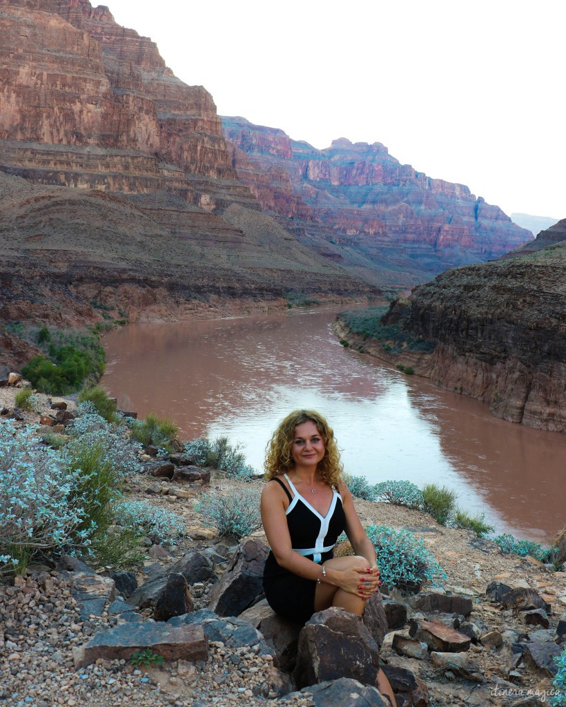 Saviez-vous que le Grand Canyon reste une énigme ? Que les scientifiques se demandent toujours comment est née cette gorge de tous les superlatifs ? Voyage à la découverte des secrets du Grand Canyon, histoires folles, photos à donner le vertige, astuces et itinéraires.