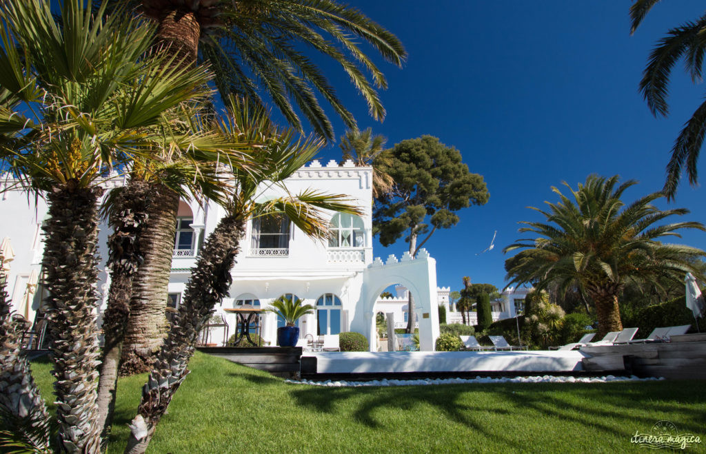 Un hôtel romantique sur la Côte d'Azur : découvrez la superbe Villa Mauresque à Saint Raphaël.