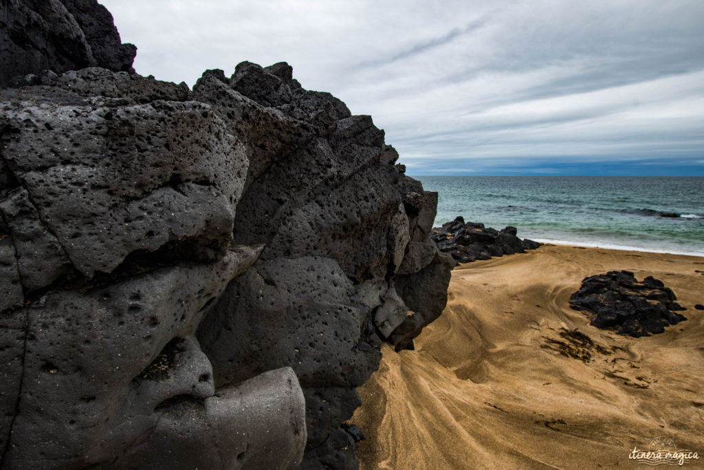 L’Islande est le pays des vikings. Partez sur les traces du peuple légendaire du nord, entre histoire et légende. Découvrez les lieux mythiques, l’exotique Viking Café, la forteresse Borgavirki, la péninsule de Snaefellsnes, et bien d’autres endroits magiques qui évoqueront l’héritage des vikings en Islande.