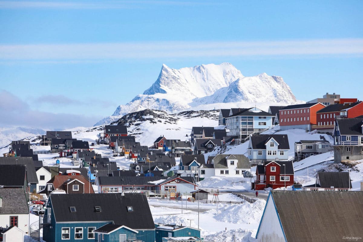 Découvrez Nuuk, capitale du Groenland. Que voir et que faire à Nuuk ? Musées, excursions dans le fjord, découverte de la montagne... Nuuk groenland blog.