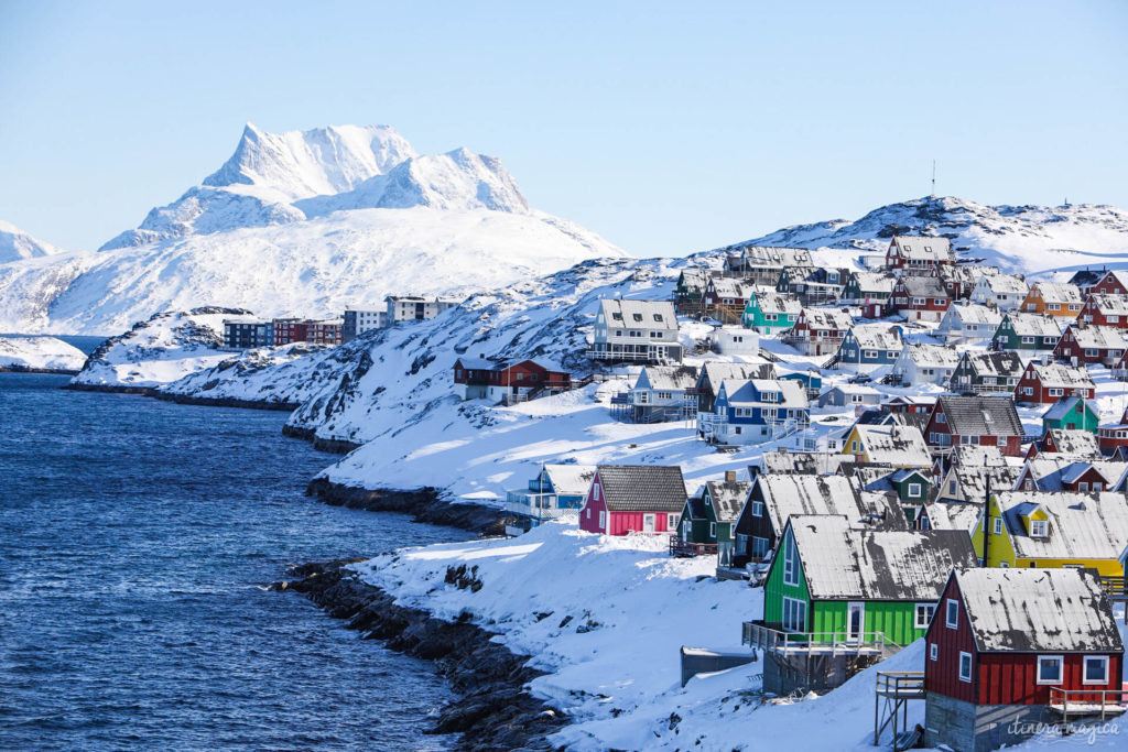 Découvrez Nuuk, capitale du Groenland. Que voir et que faire à Nuuk ? Musées, excursions dans le fjord, découverte de la montagne... Nuuk groenland blog.