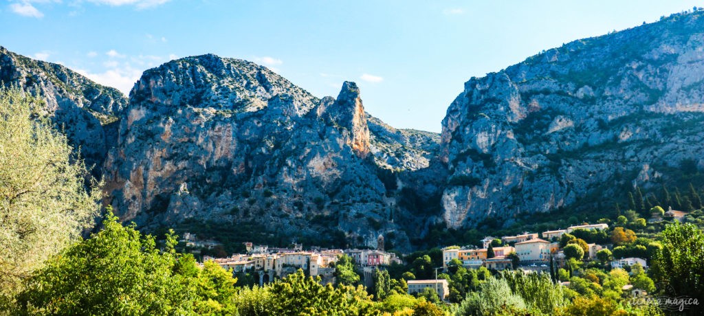 Forteresse minérale, coeur de la Provence secrète, le massif du Verdon et son lac de Sainte-Croix turquoise offrent des paysages naturels d'exception.