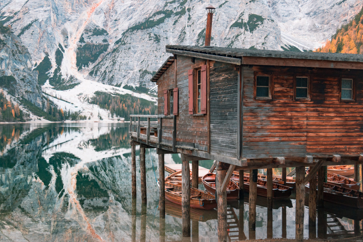 Découvrez les Dolomites à l'automne.