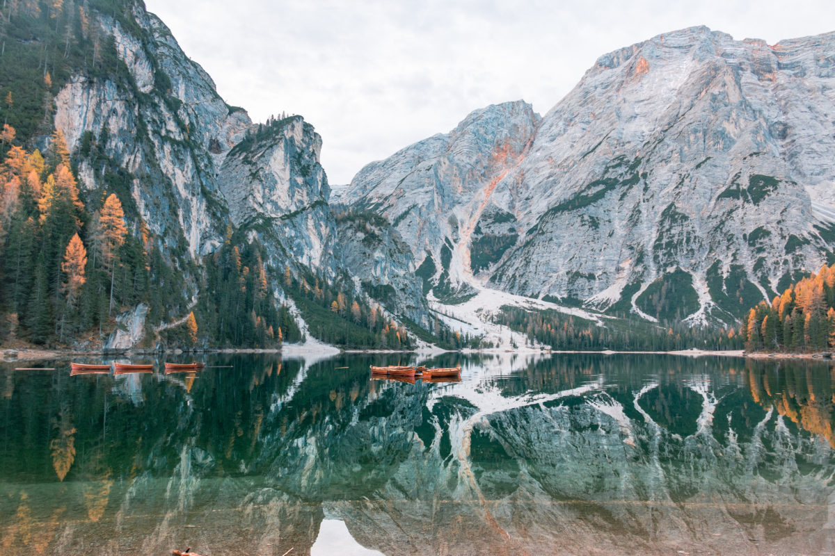 Découvrez les Dolomites à l'automne.