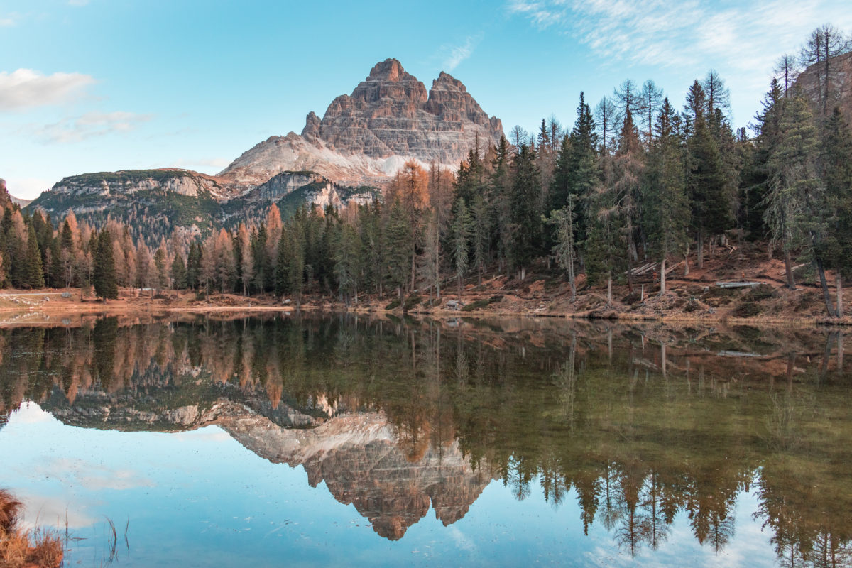 Découvrez les Dolomites à l'automne.