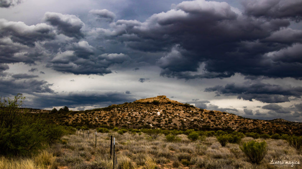 Découvrez la culture amérindienne d'Arizona : Montezuma Castle, Tuzigoot, San Xavier del Bac... un roadtrip sur les traces des premiers Américains !