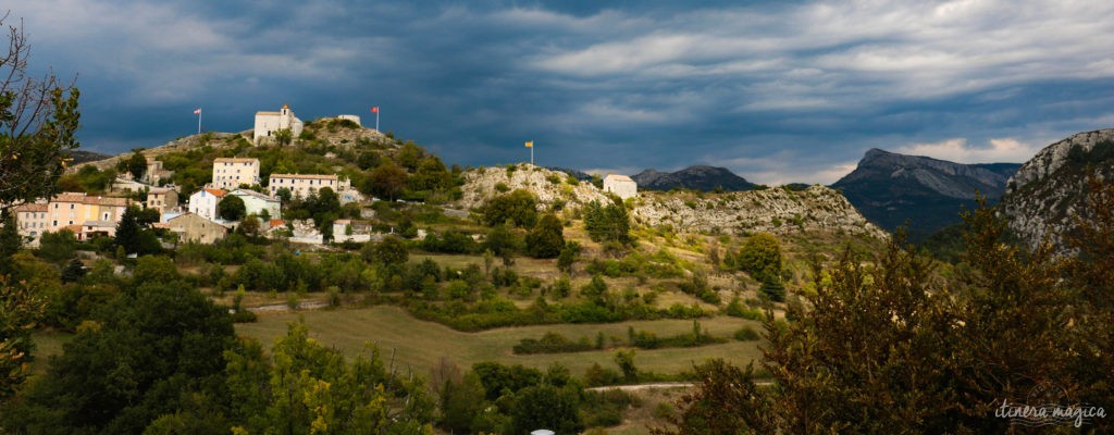 Forteresse minérale, coeur de la Provence secrète, le massif du Verdon et son lac de Sainte-Croix turquoise offrent des paysages naturels d'exception.