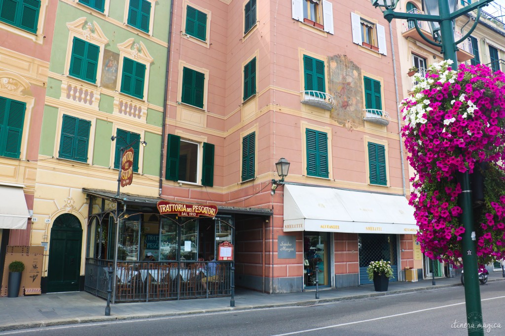 Scène de rue et fleurs à Santa Margherita Ligure.