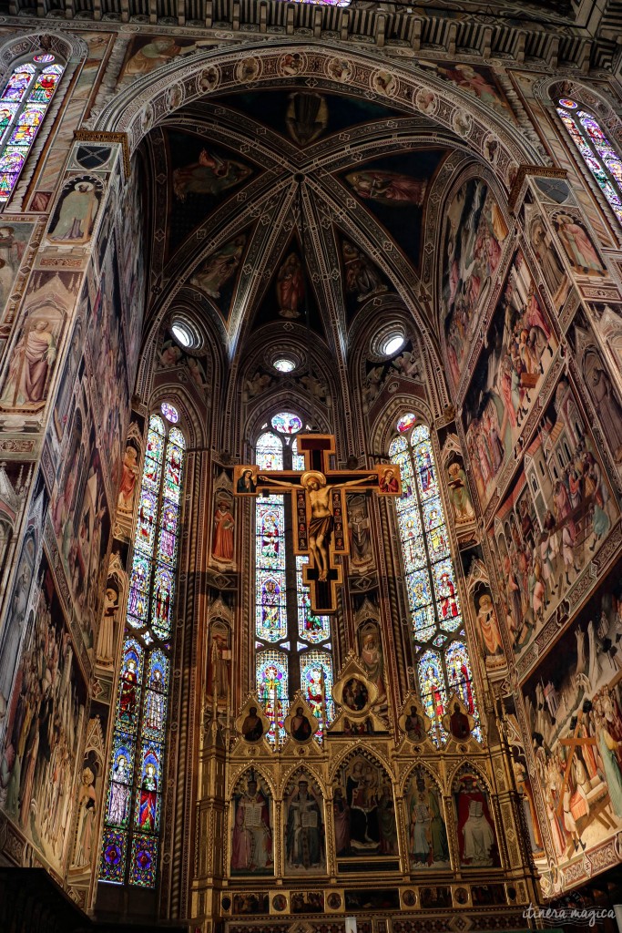 A l'intérieur de la basilique Santa Croce.