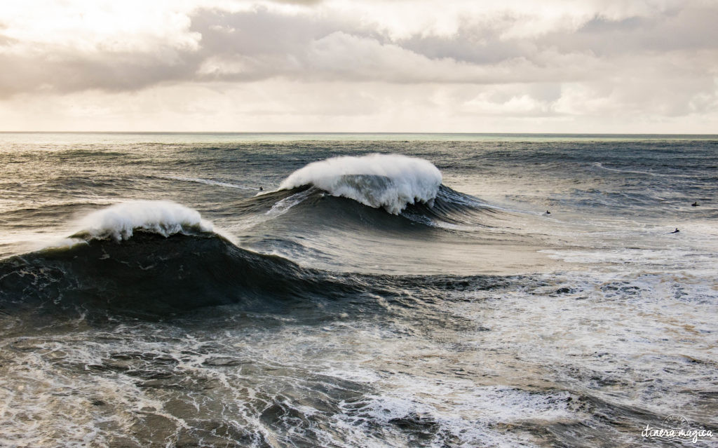 Les plus grosses vagues du monde à Nazaré. Vagues géantes Portugal. Comment voir les vagues de 30 mètres à Nazaré. Blog Nazaré surf de grosses vagues.