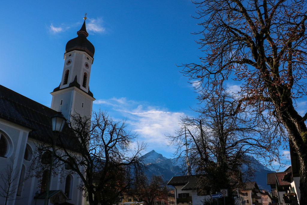 Garmisch-Partenkirchen, village de carte postale et ciels si bleus. Les plus beaux endroits de Bavière sur Itinera Magica