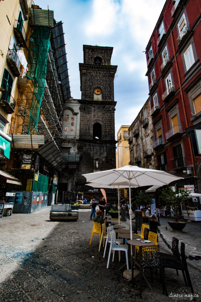 Incandescente et secrète, Naples fascine par ses passions à fleur de peau. Et sous les pentes du Vésuve dort Pompéi, si émouvante. L'Italie côté coeur.