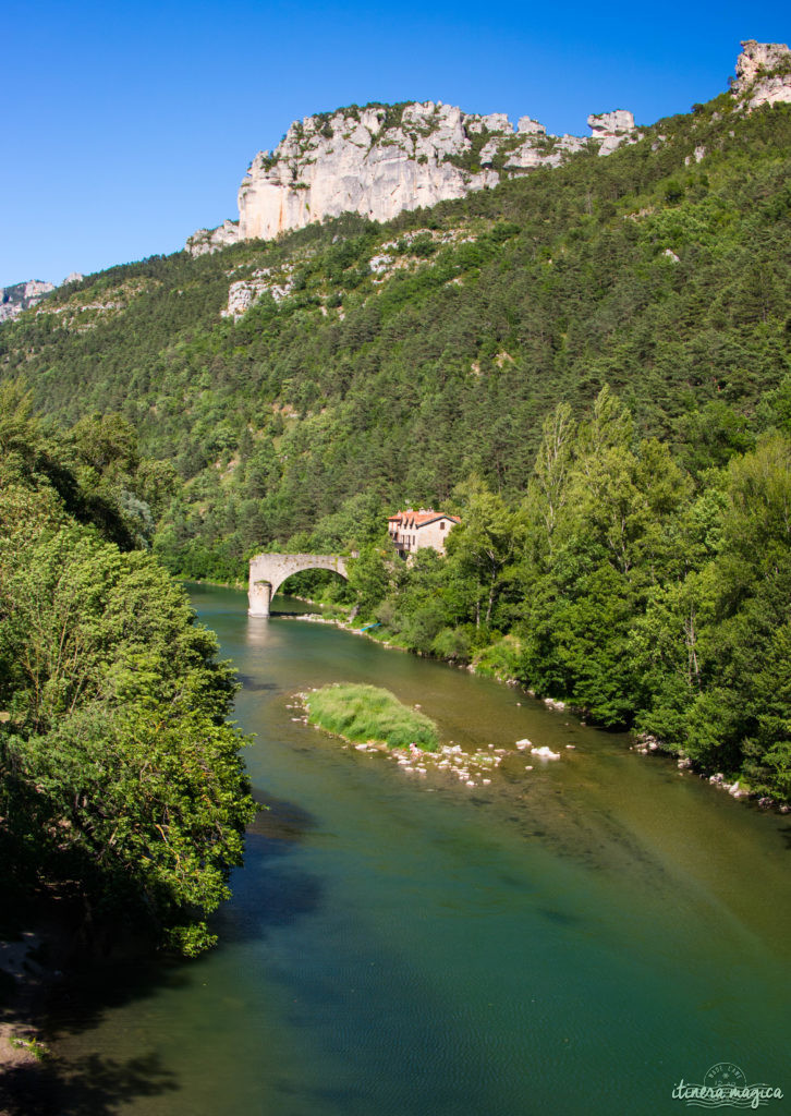 Que faire et que voir dans le sud de l’Aveyron ? Itinéraires, activités, points de vue, incontournables autour de Millau, Roquefort, sur le Larzac.