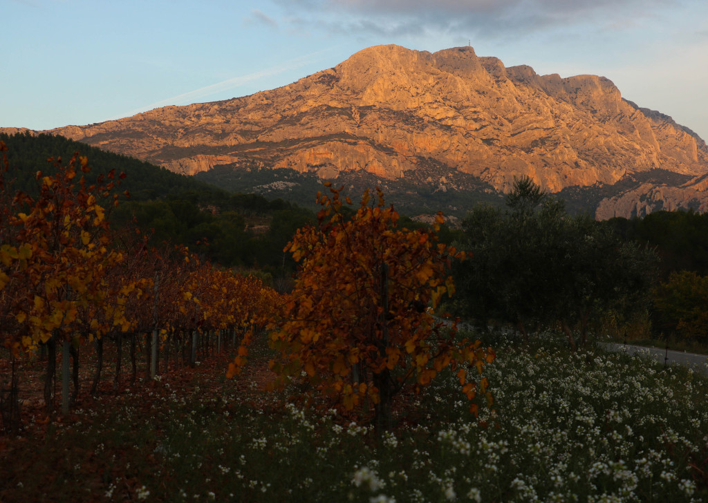 sainte victoire provence aix-en-provence