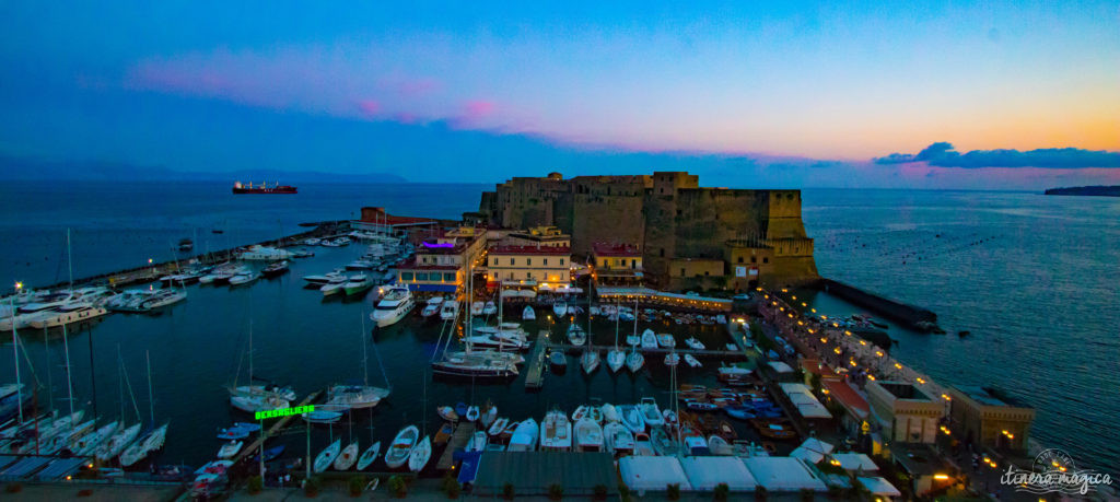 Incandescente et secrète, Naples fascine par ses passions à fleur de peau. Et sous les pentes du Vésuve dort Pompéi, si émouvante. L'Italie côté coeur.