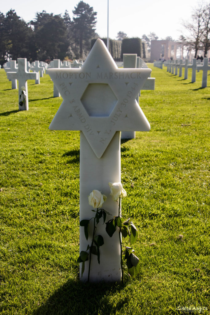 Le circuit guidé des plages du débarquement : plongée au coeur de l'histoire. Pointe du Hoc, Omaha Beach, Arromanches, mémorial de Caen, cimetière américain de Colleville.