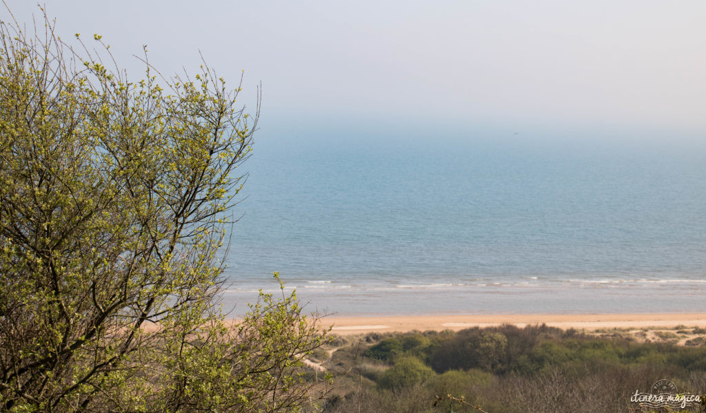 Le circuit guidé des plages du débarquement : plongée au coeur de l'histoire. Pointe du Hoc, Omaha Beach, Arromanches, mémorial de Caen, cimetière américain de Colleville.