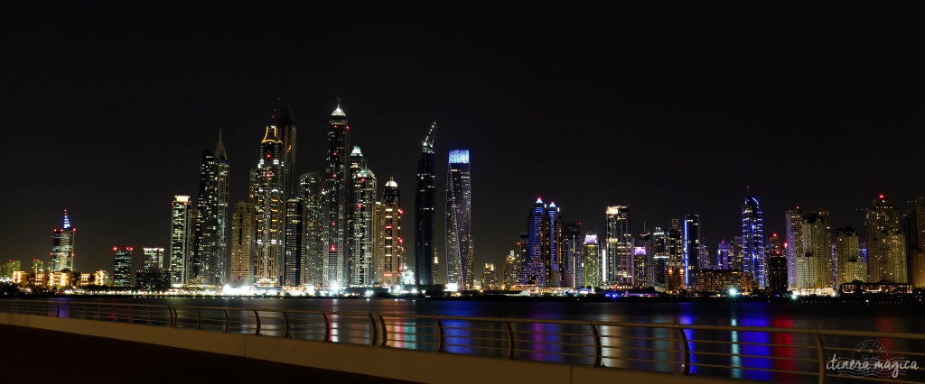 Skyline de Dubai nocturne