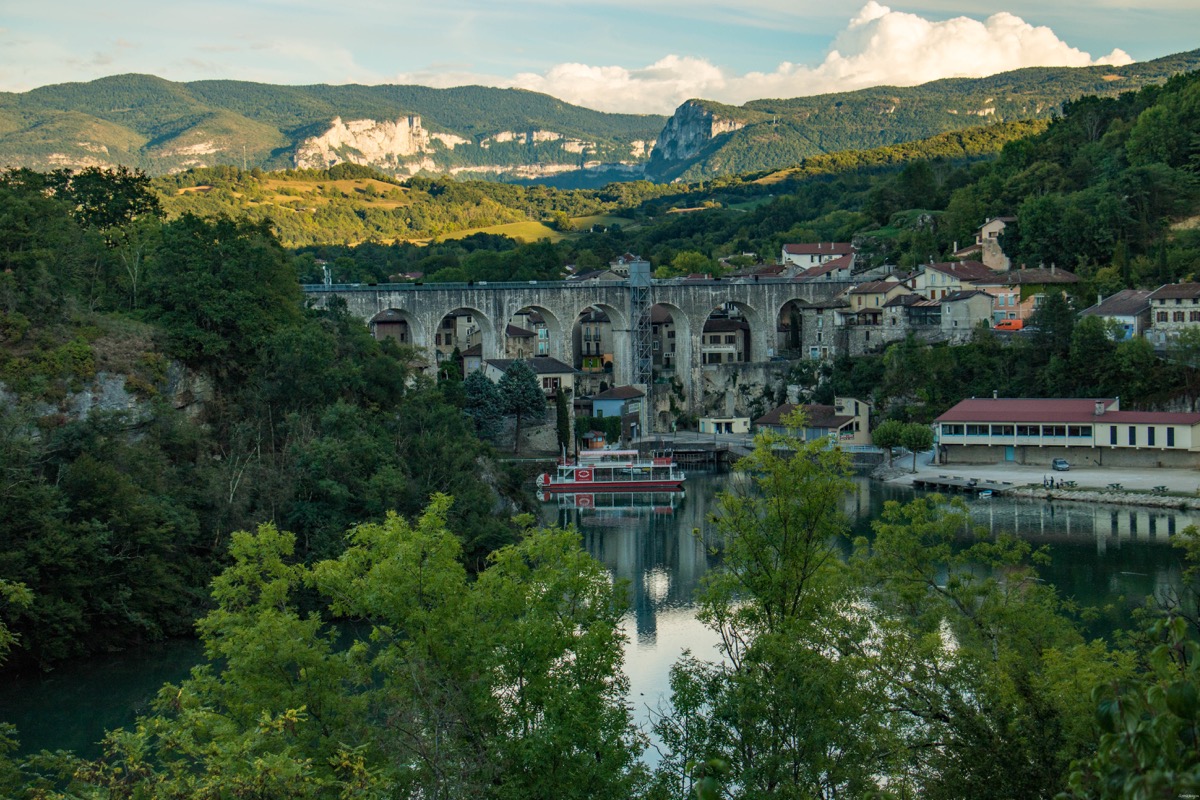 Découvrez le pays de Royans, porte d'entrée du Vercors.