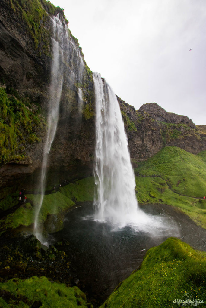 L'Islande est le pays des cascades. Découvrez les plus belles cascades d'Islande sur le blog de voyage Itinera Magica.