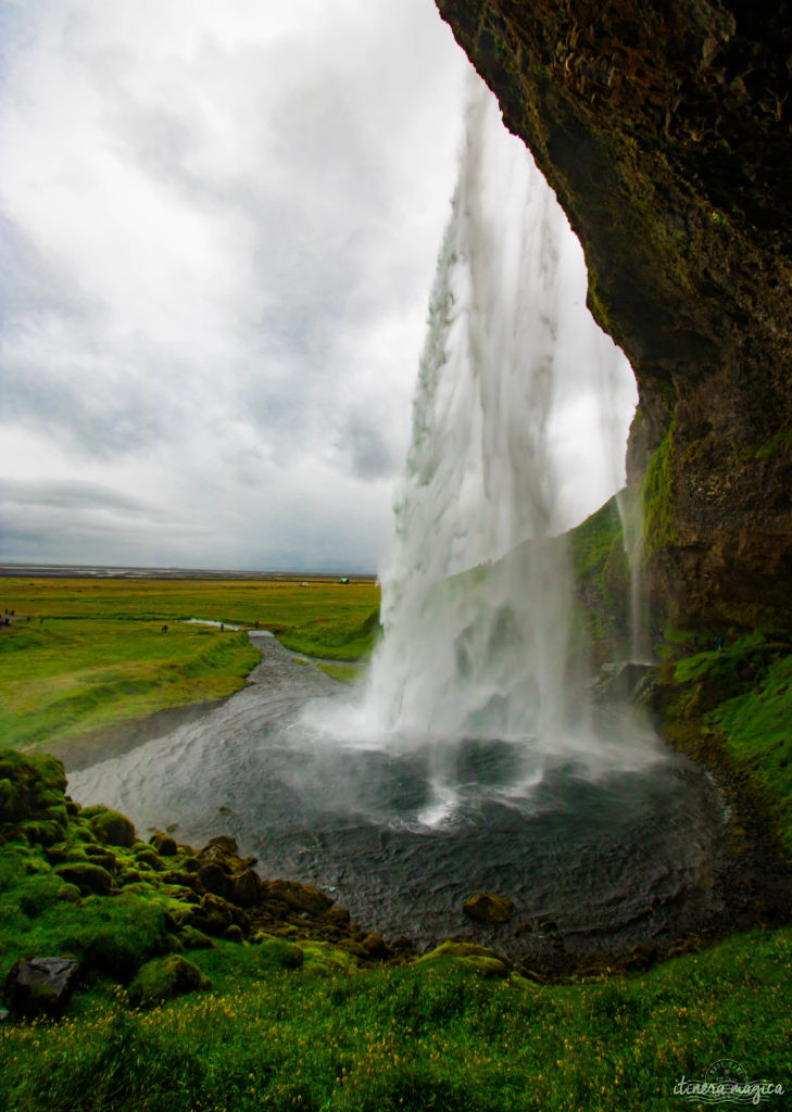 Islande et Açores : les soeurs secrètes. Découvrez les ressemblances entre ces îles de feu, situées sur la même dorsale atlantique.