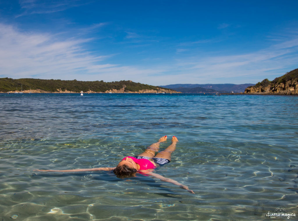 Secret sand beaches of the French Riviera: genuine insider tips to find the best beaches in France! Ultimate Provence tips on a French girl's travel blog 