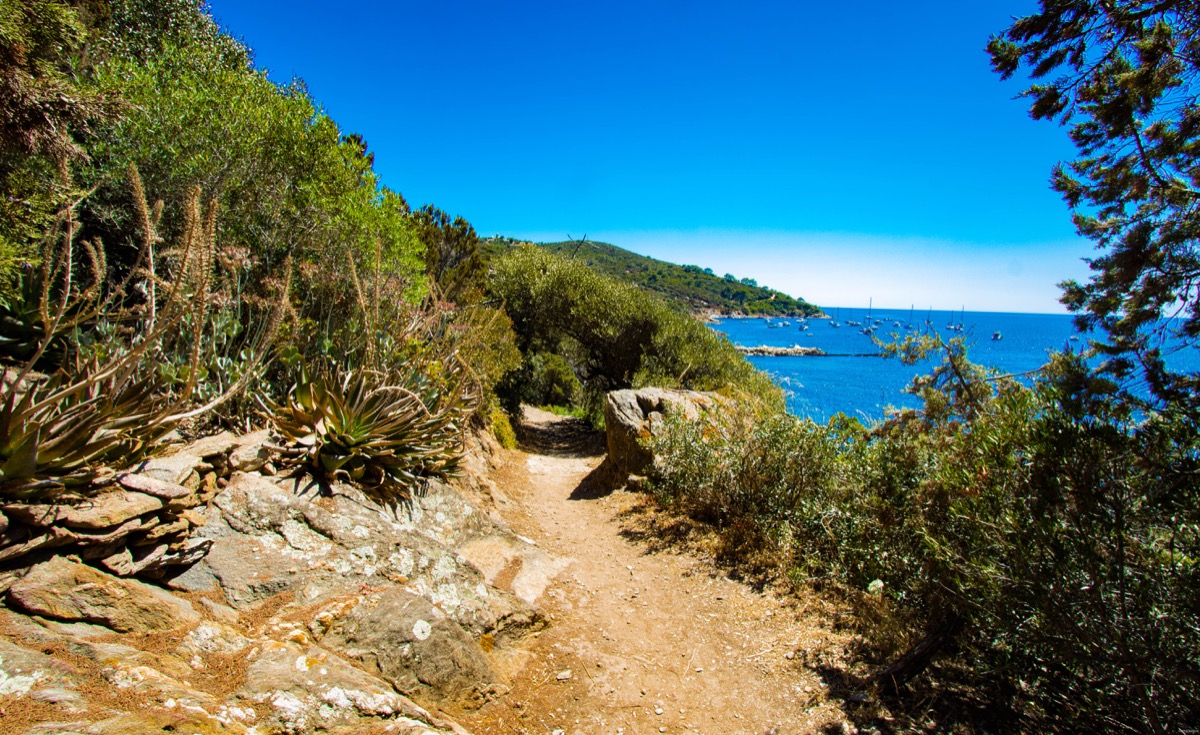 littoral ile du levant Itinera Magica