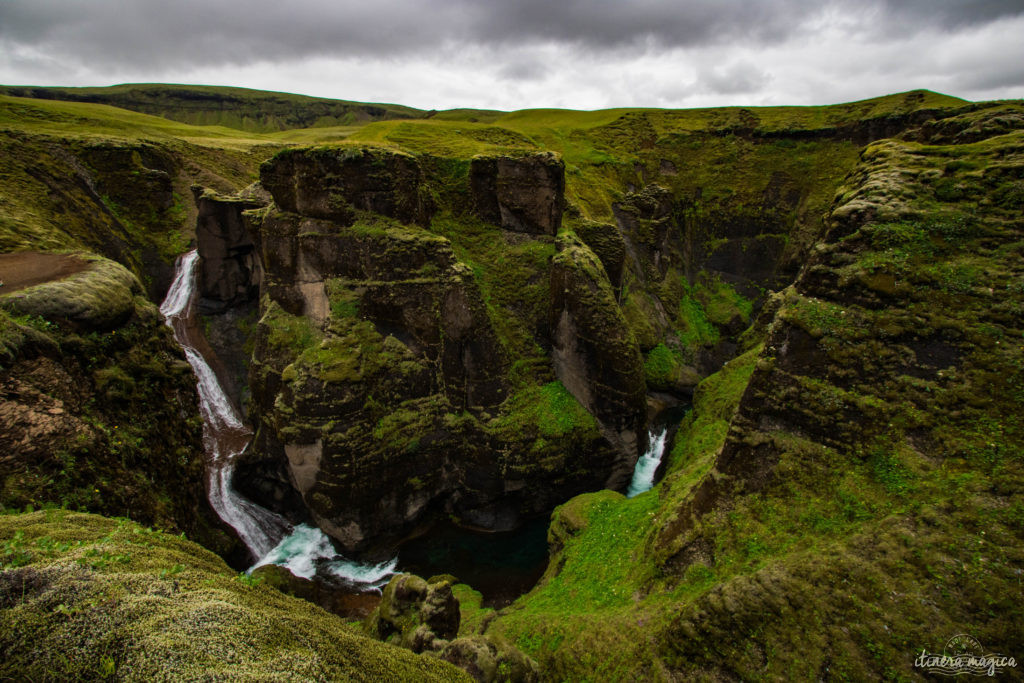 L'Islande est le pays des cascades. Découvrez les plus belles cascades d'Islande sur le blog de voyage Itinera Magica.