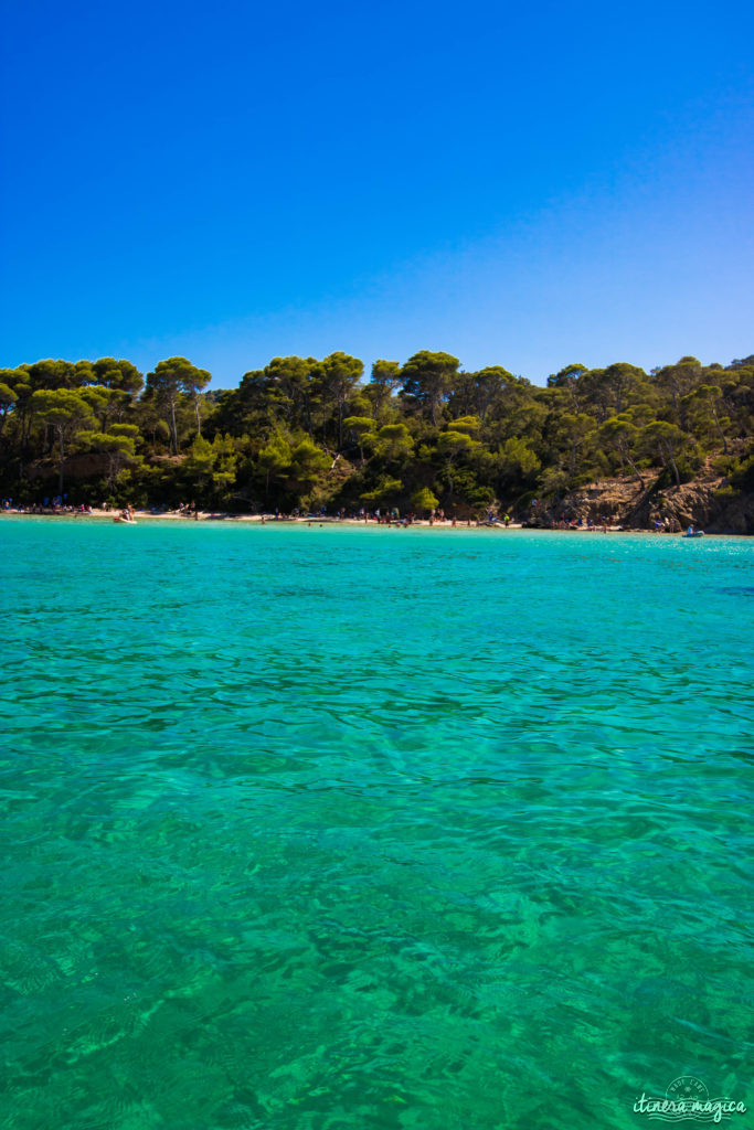 Les plus belles excursions en bateau depuis Hyères : découvrez Port-Cros ou Porquerolles, partez observer les dauphins, dénichez des plages secrètes, savourez tous les charmes de la Côte d'Azur. Un guide complet sur Itinera Magica